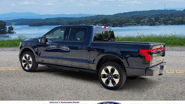 2025 Ford F-150 Lightning Platinum