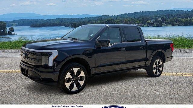 2025 Ford F-150 Lightning Platinum