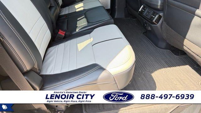 2025 Ford F-150 Lightning Platinum