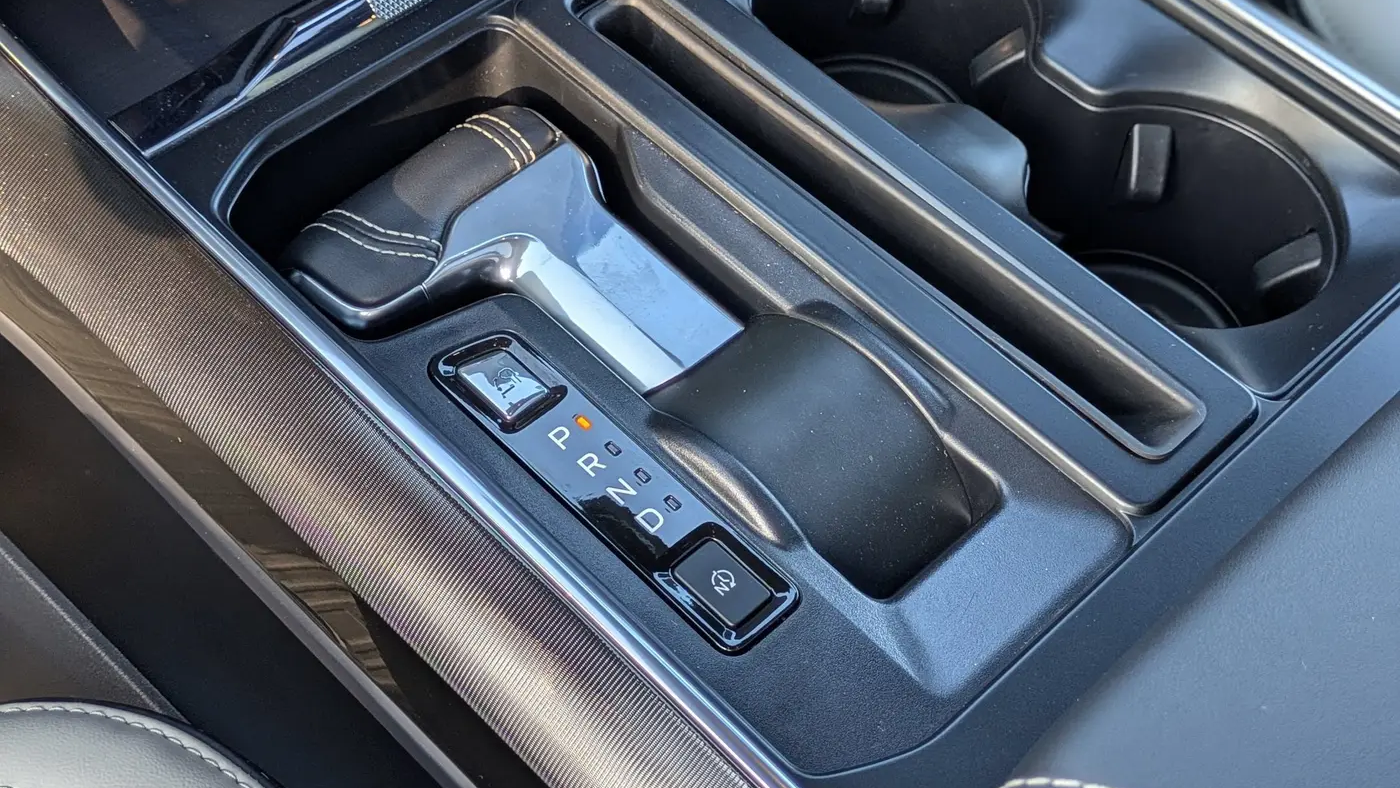 2025 Ford F-150 Lightning Platinum