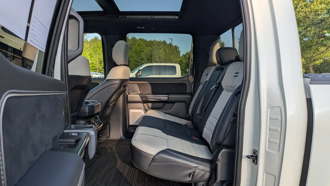2025 Ford F-150 Lightning Platinum