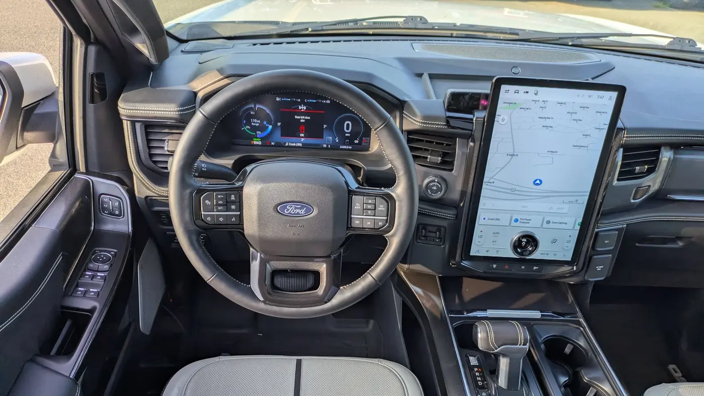 2025 Ford F-150 Lightning Platinum