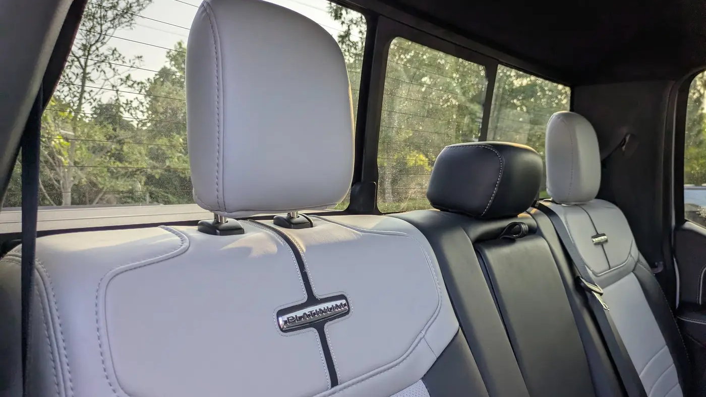 2025 Ford F-150 Lightning Platinum