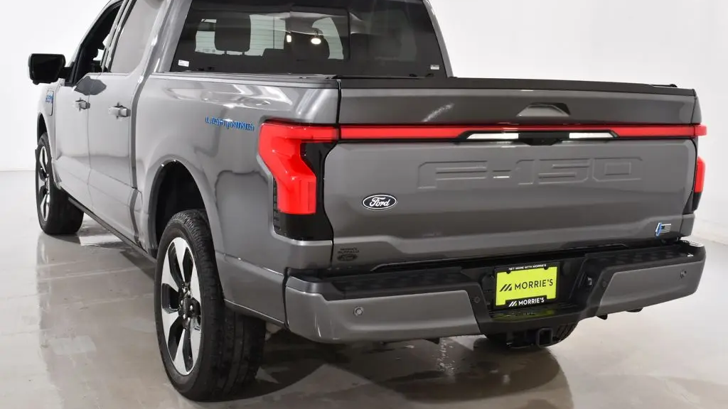 2025 Ford F-150 Lightning Platinum