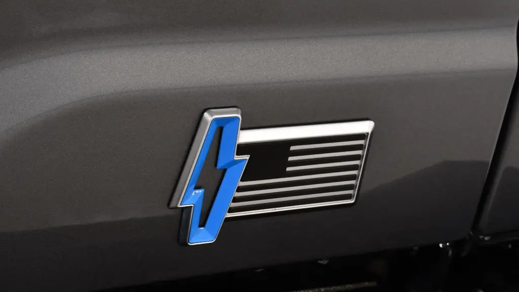 2025 Ford F-150 Lightning Platinum