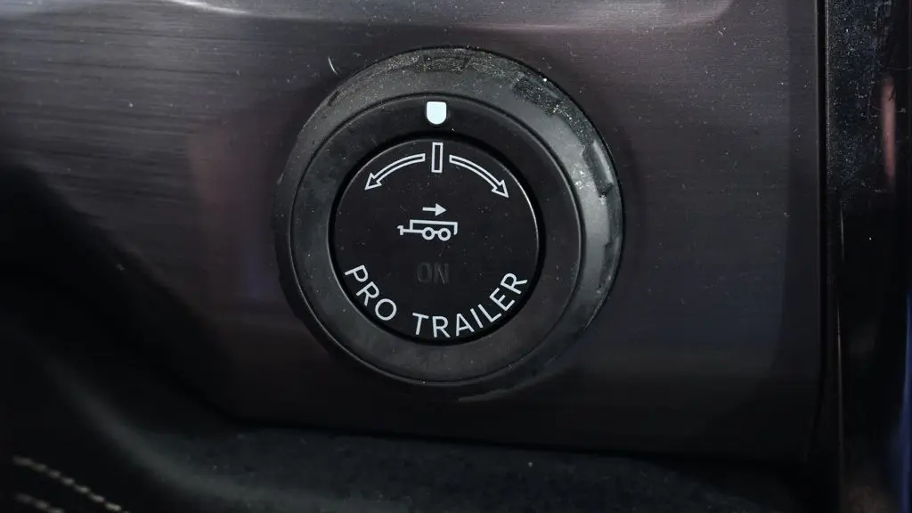 2025 Ford F-150 Lightning Platinum