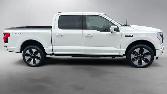 2024 Ford F-150 Lightning Platinum