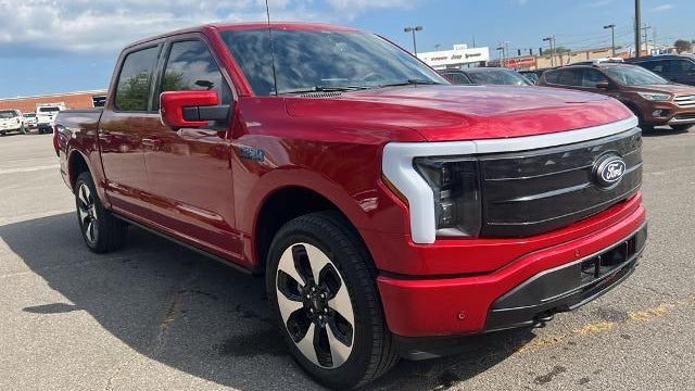 2025 Ford F-150 Lightning Platinum