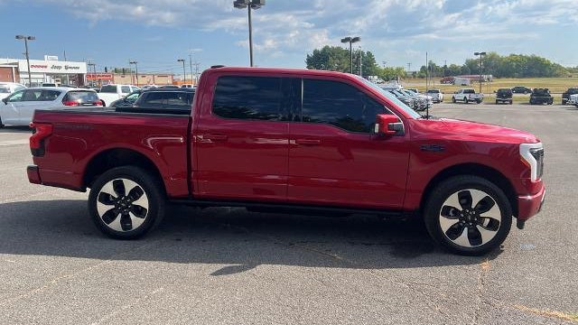 2025 Ford F-150 Lightning Platinum