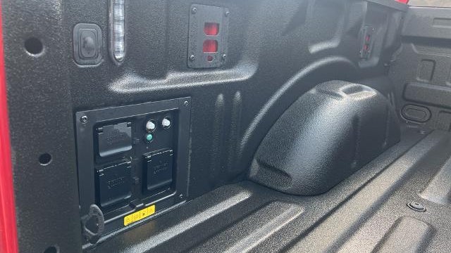 2025 Ford F-150 Lightning Platinum
