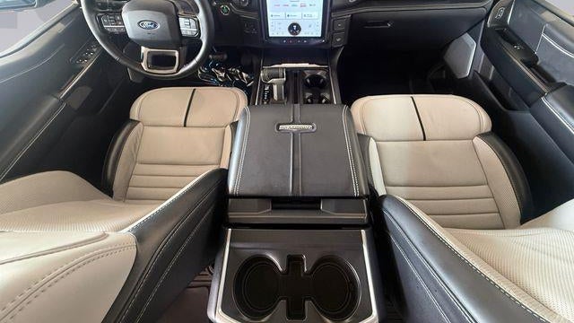 2025 Ford F-150 Lightning Platinum