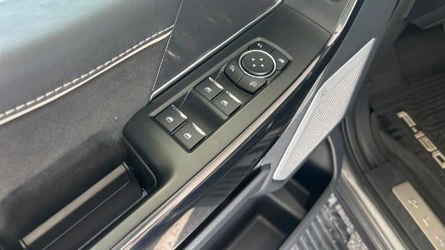 2025 Ford F-150 Lightning Platinum