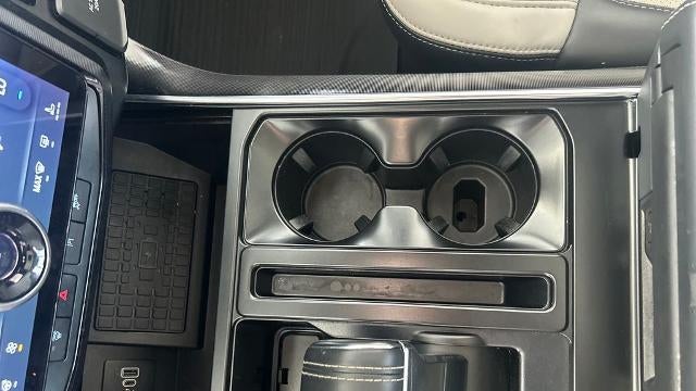 2025 Ford F-150 Lightning Platinum