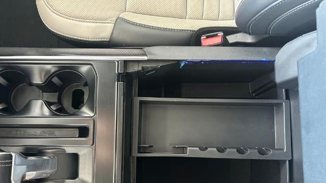 2025 Ford F-150 Lightning Platinum