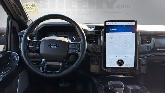 2025 Ford F-150 Lightning Platinum