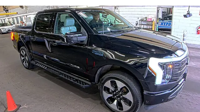 2024 Ford F-150 Lightning Platinum