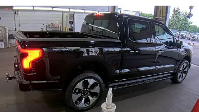 2024 Ford F-150 Lightning Platinum