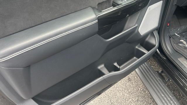 2025 Ford F-150 Lightning Platinum