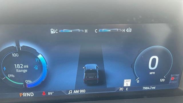 2025 Ford F-150 Lightning Platinum