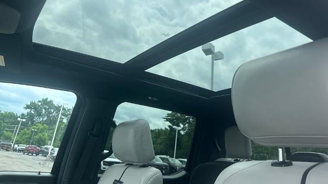 2025 Ford F-150 Lightning Platinum