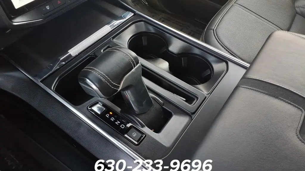 2025 Ford F-150 Lightning Platinum
