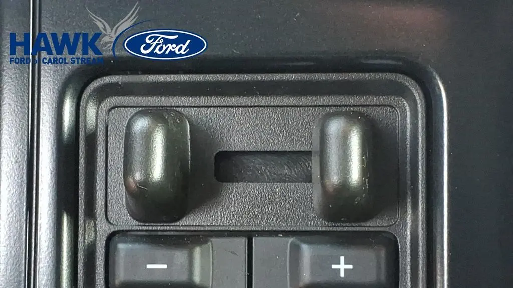 2025 Ford F-150 Lightning Platinum