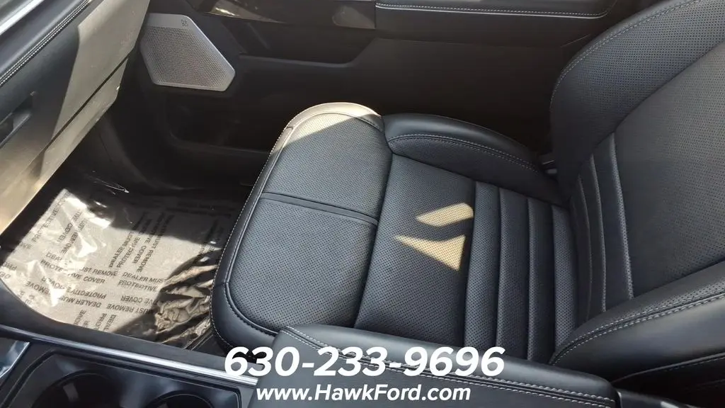 2025 Ford F-150 Lightning Platinum