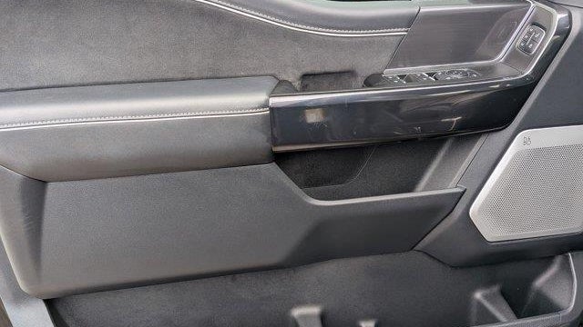 2025 Ford F-150 Lightning Platinum