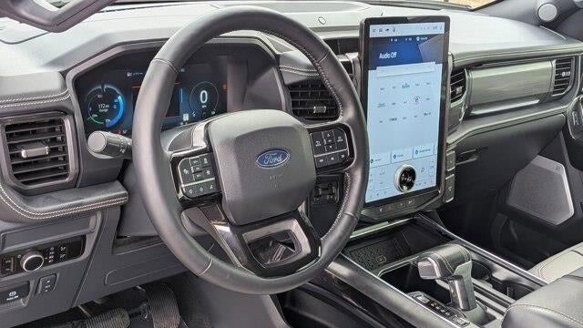 2025 Ford F-150 Lightning Platinum
