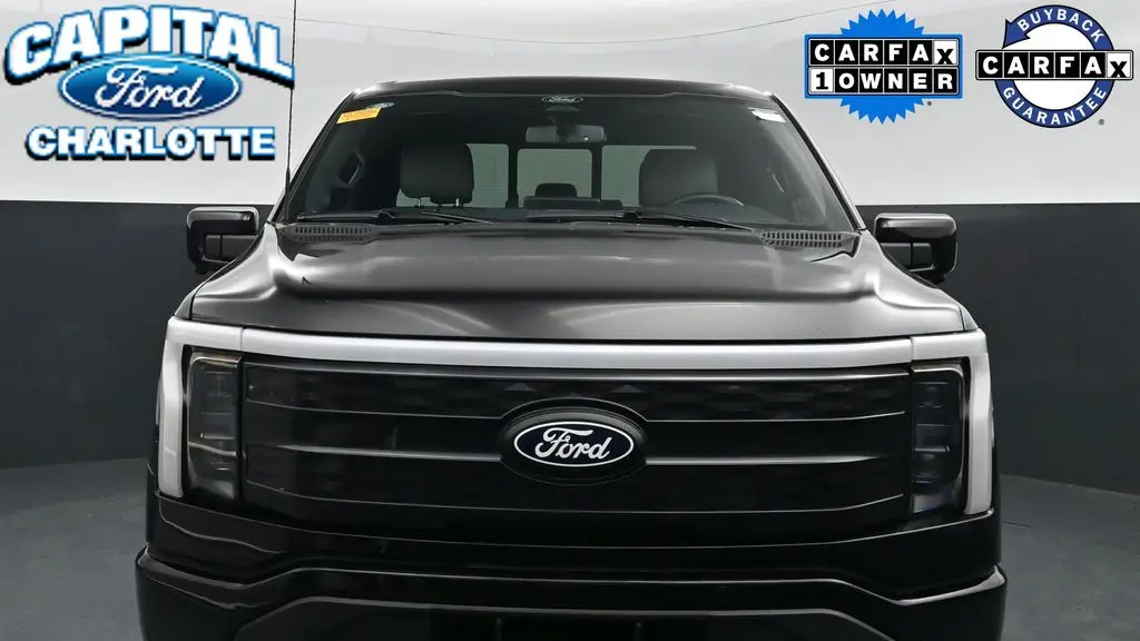 2025 Ford F-150 Lightning Platinum