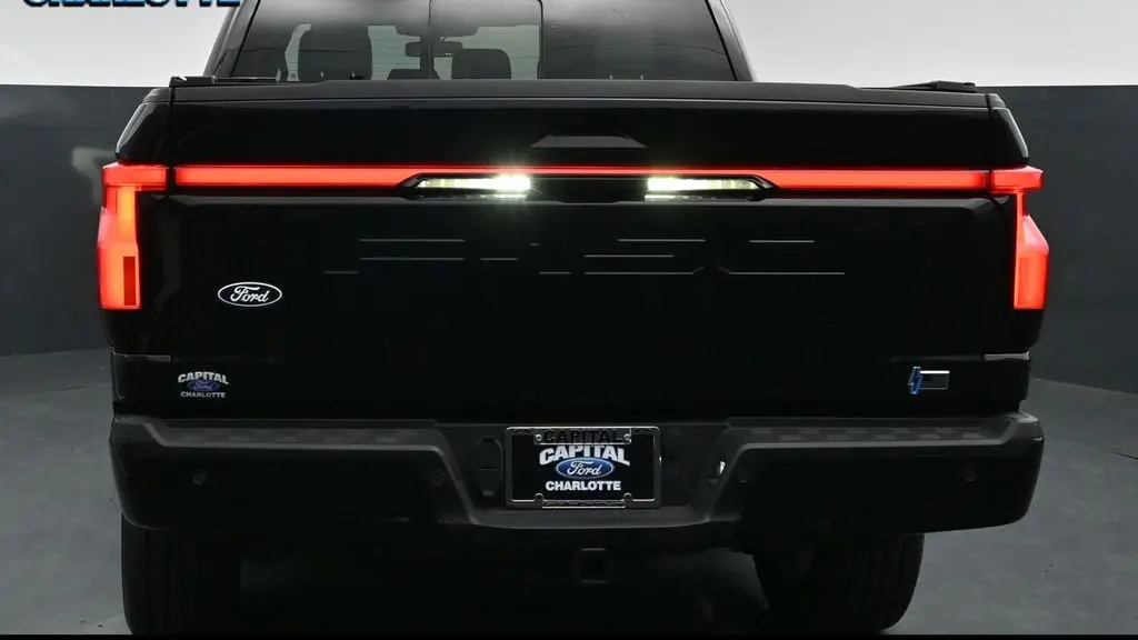 2025 Ford F-150 Lightning Platinum