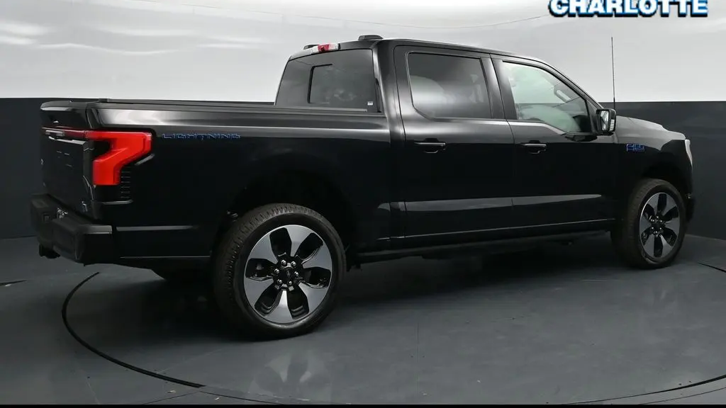 2025 Ford F-150 Lightning Platinum