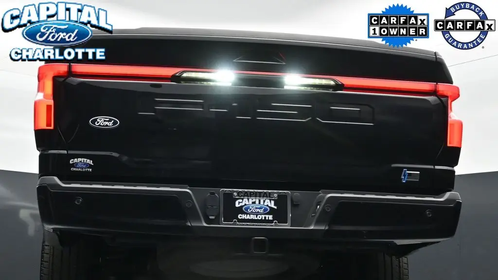 2025 Ford F-150 Lightning Platinum