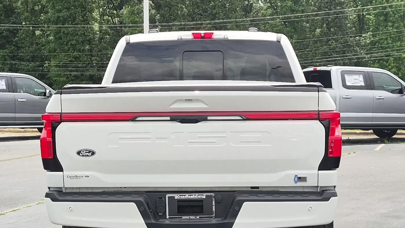 2025 Ford F-150 Lightning Platinum