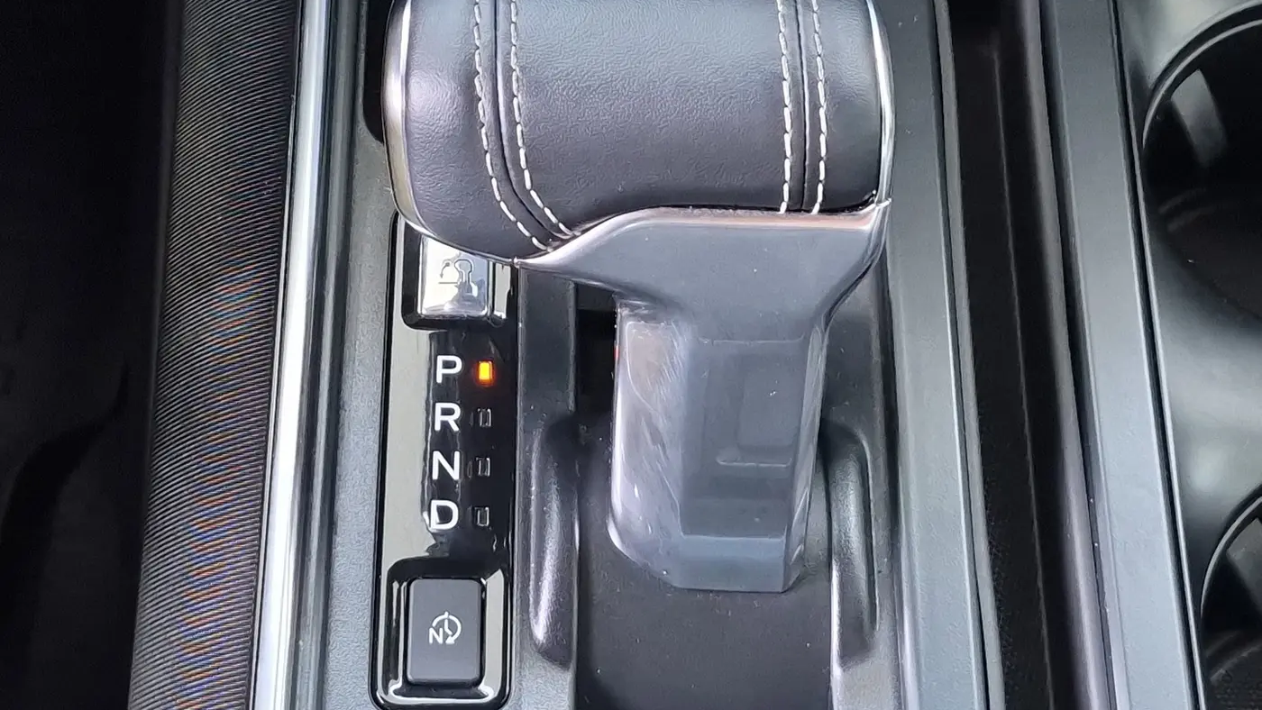 2025 Ford F-150 Lightning Platinum