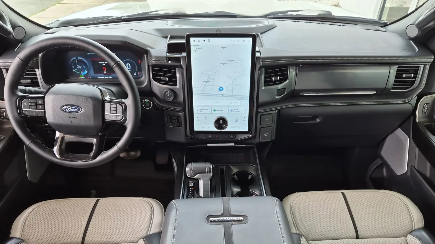 2025 Ford F-150 Lightning Platinum