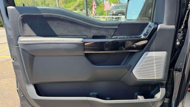 2025 Ford F-150 Lightning Platinum