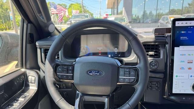2025 Ford F-150 Lightning Platinum