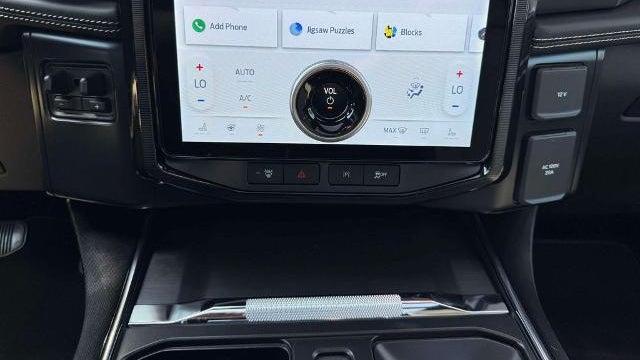 2025 Ford F-150 Lightning Platinum