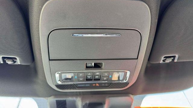 2025 Ford F-150 Lightning Platinum