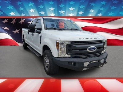 2019 Ford F-250 Super Duty 4X2 XLT 4DR Crew Cab 8 FT. LB Pickup