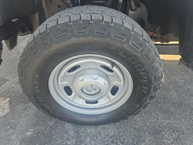 2017 Ford F-250 - $28,895