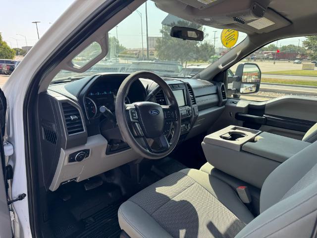 2019 Ford F-250 - $25,895