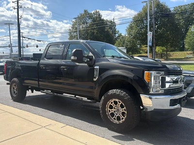 2017 Ford F-250 Super Duty 4X4 XLT 4DR Crew Cab 6.8 FT. SB Pickup