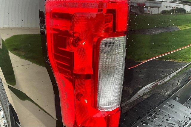 2019 Ford F-250 - $43,900