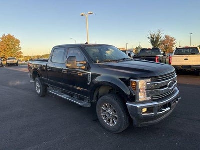 2019 Ford F-250 Super Duty 4X4 Lariat 4DR Crew Cab 6.8 FT. SB Pickup
