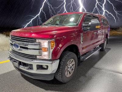 2019 Ford F-250 Super Duty 4X4 Lariat 4DR Crew Cab 6.8 FT. SB Pickup