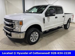 2020 Ford F-250 Super Duty with Oxford White Exterior