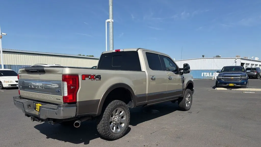 2017 Ford F-250 Super Duty Platinum