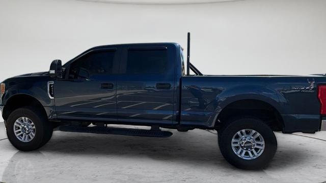 2017 Ford F-250 - $27,995